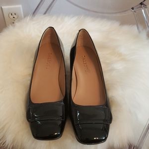 TALBOTS BLACK PATENT LEATHER PUMPS